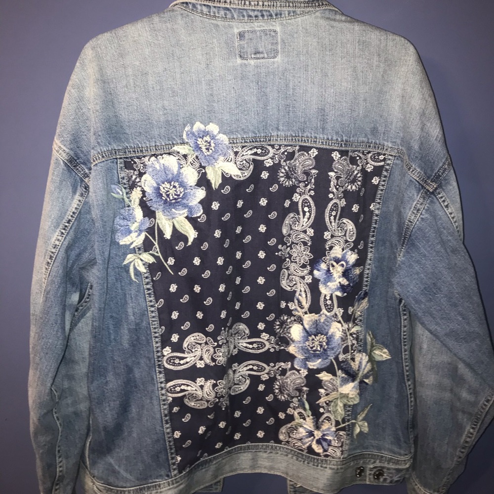 American Eagle Bandana Back Denim Jean Jacket